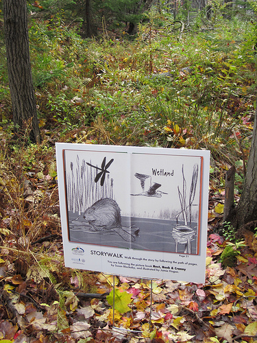 NEST NOOK & CRANNY StoryWalk Sign